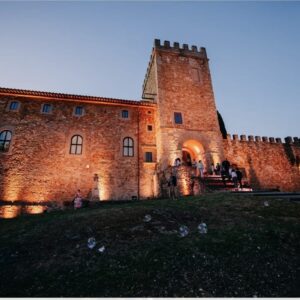 Castel di poggio front